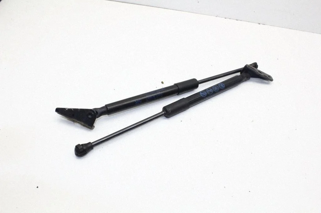 Tailgate/trunk/boot tension spring – Toyota Yaris XP210 (2020-)