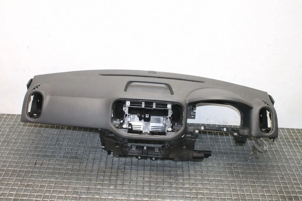 Deska rozdzielcza – Volkswagen Tiguan (2007-2016)