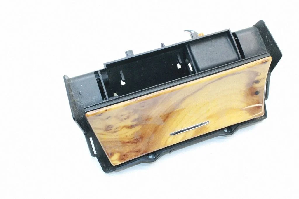 Car ashtray – Jaguar XJ X350 (2003-2009)