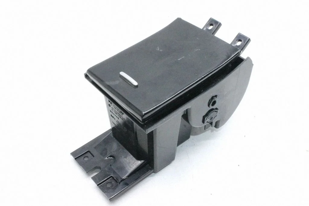 Pelnutrauks panelī – Jaguar XF X250 (2007-2015)