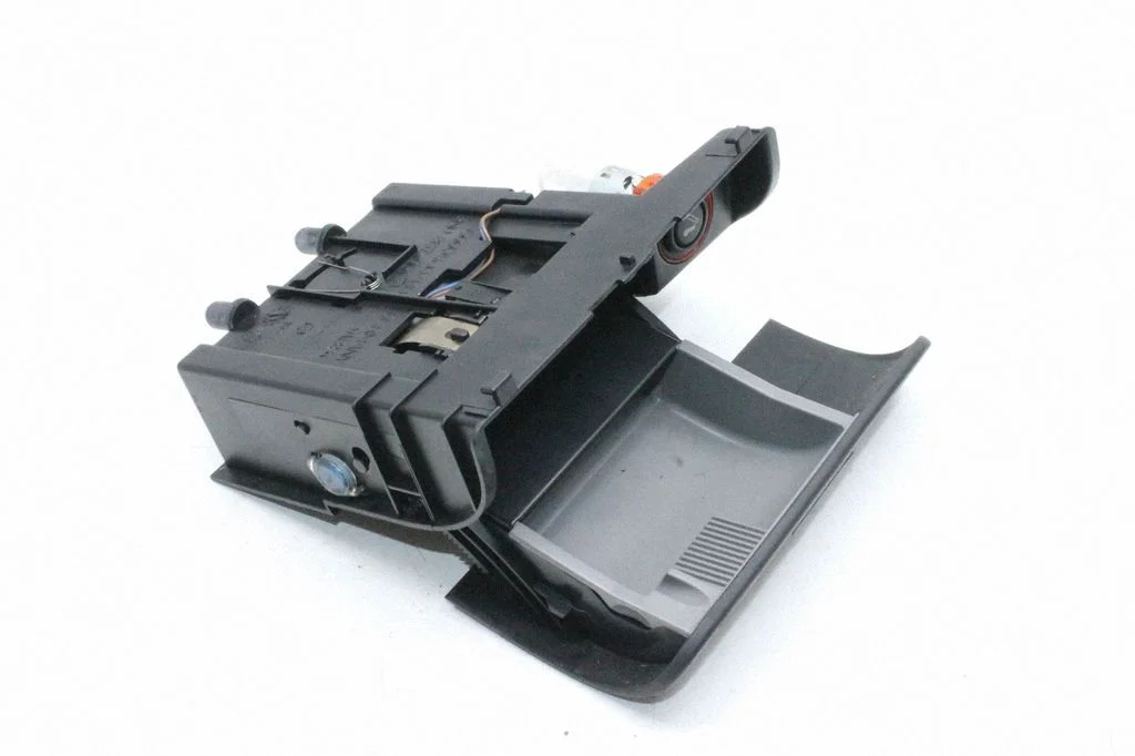 Pelnutrauks panelī – Audi TT Mk1 (1999-2006)