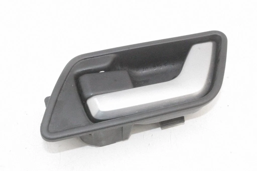 Rear door interior handle – Land Rover Range Rover Sport L320 (2005-2013)