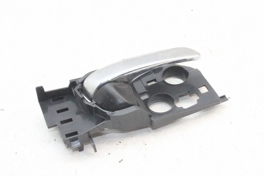 Rear door interior handle – Honda HR-V (2015-2020)