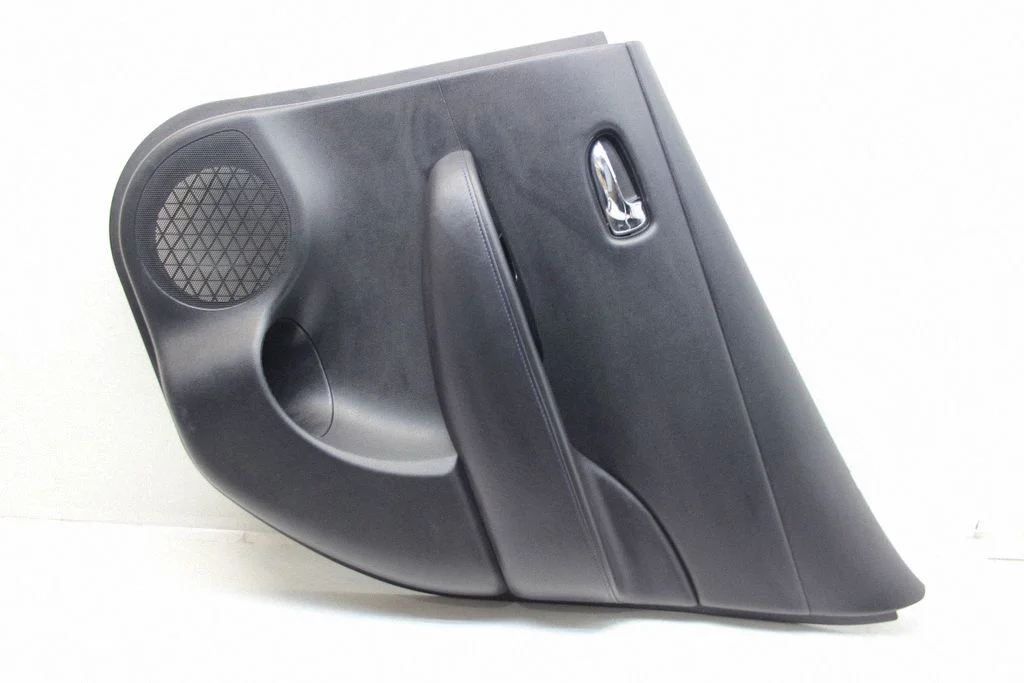 Rear door card panel trim – Nissan Leaf I (ZE0) (2010-2017)