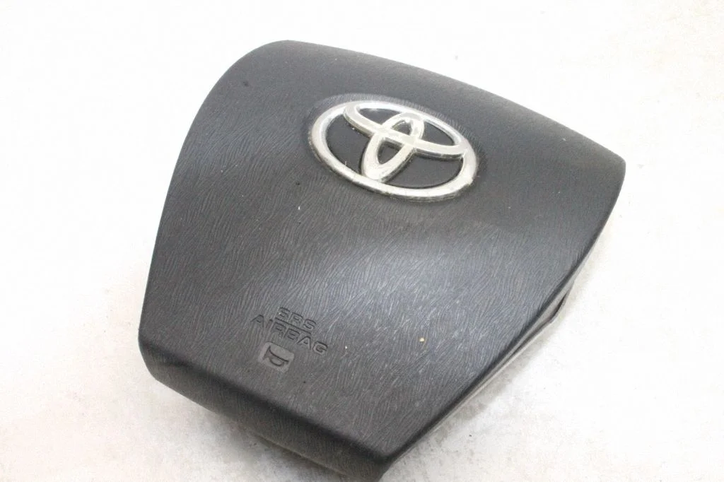 Steering wheel airbag – Toyota Prius (XW30) (2009-2015)