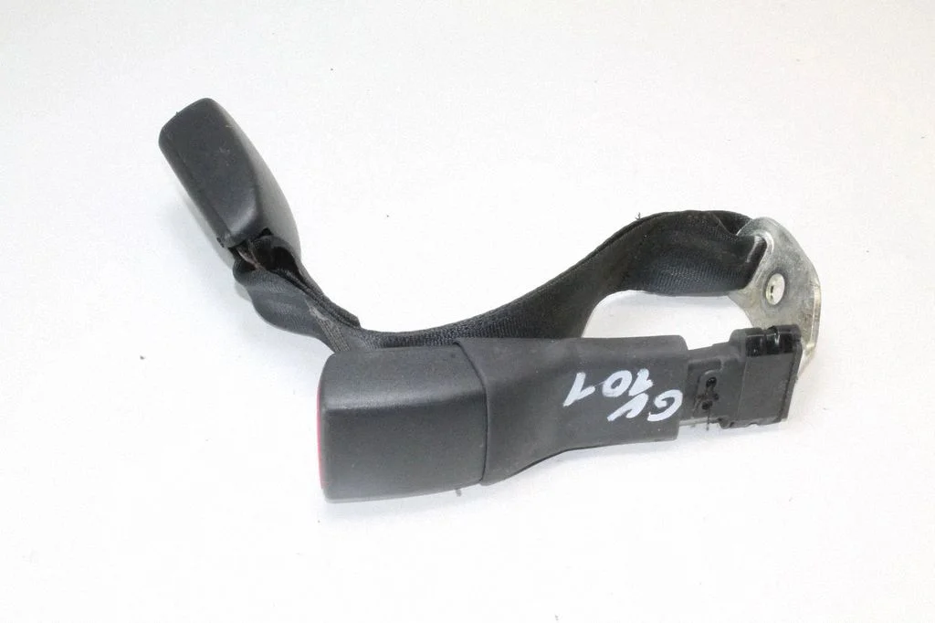 Aizmugurējās drošības jostas sprādze – Toyota Auris 150 (2006-2012)