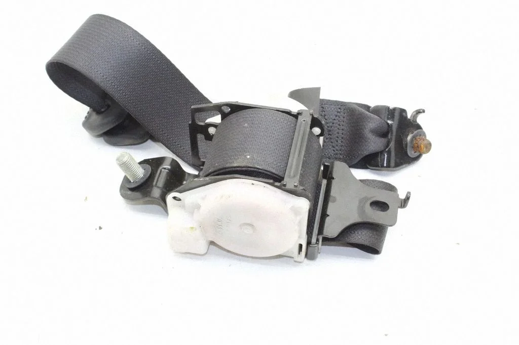 Rear seatbelt – Honda Civic (2006-2011)