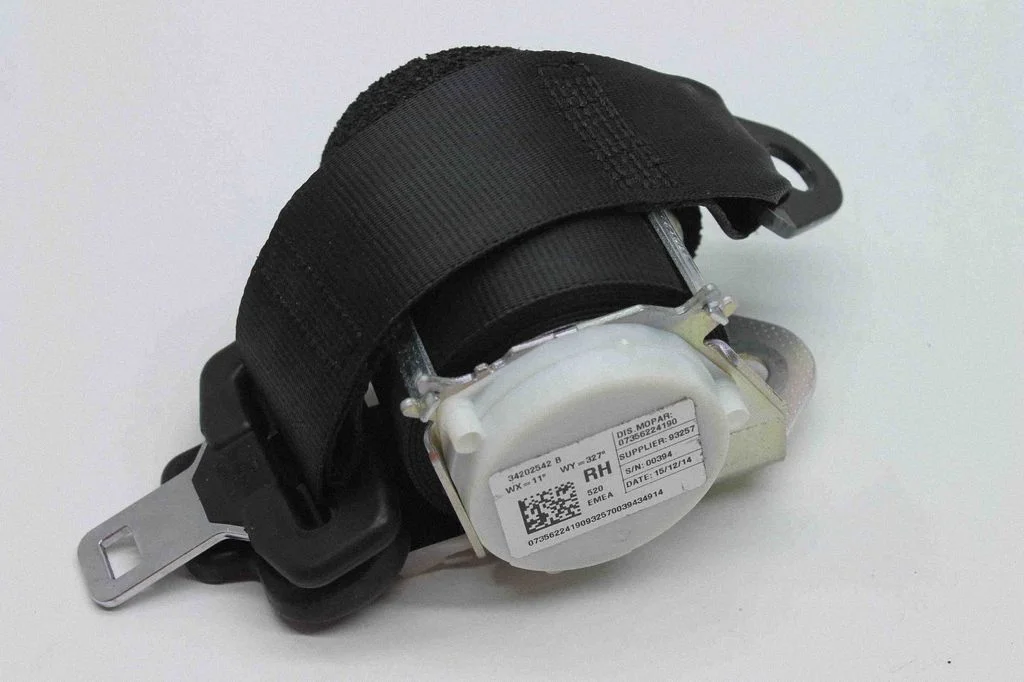 Rear seatbelt – Jeep Renegade (2014-)