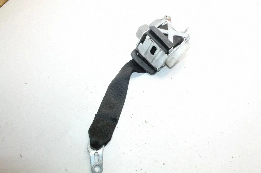 Tagumine turvavöö – BMW 3-seeria E90 E91 (2005-2012)