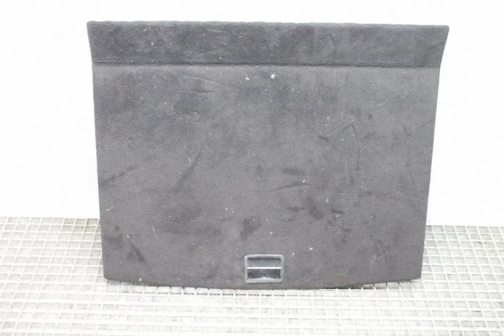 Trunk/boot floor carpet liner – Porsche Cayenne (9PA) (2002-2010)
