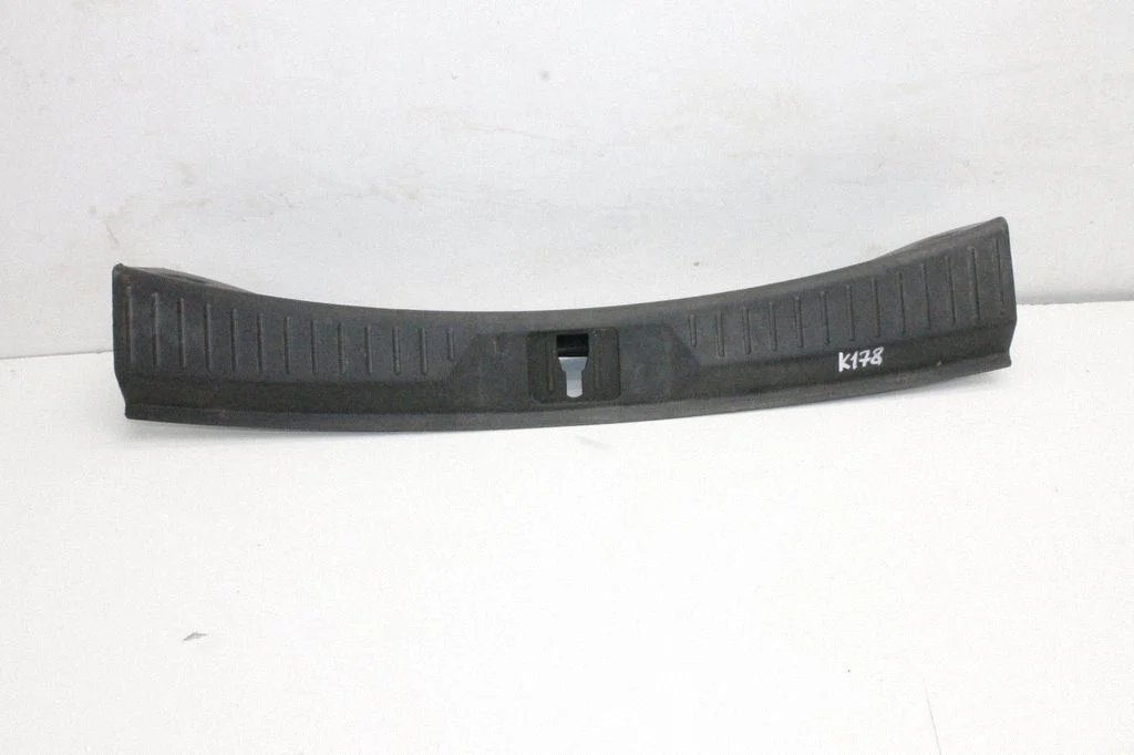 Trunk/boot sill cover protection – Ford Kuga II (2013-2019)