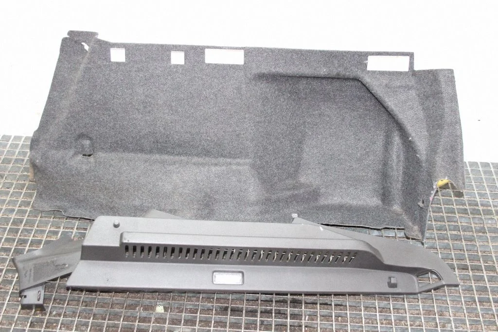 Sāna apdares panelis – Ford Mondeo MK V (2014-)