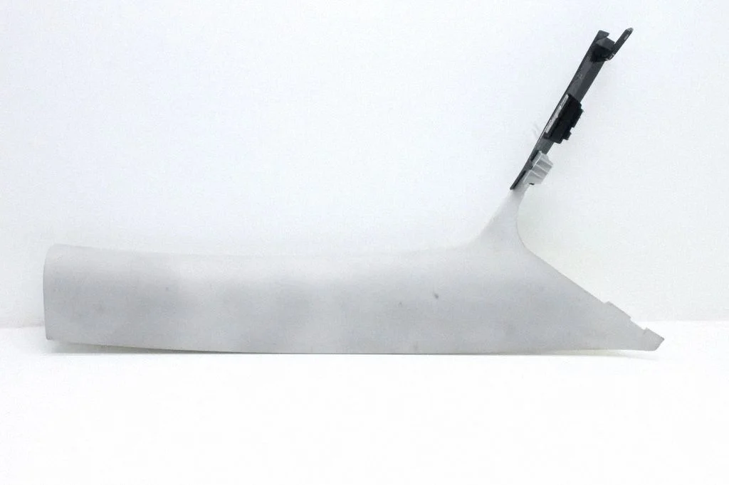(A) pillar trim – Tesla Model Y (2020-)