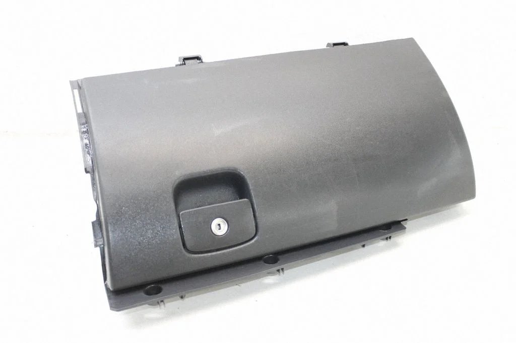 Glove box – Jaguar XE (2015-)