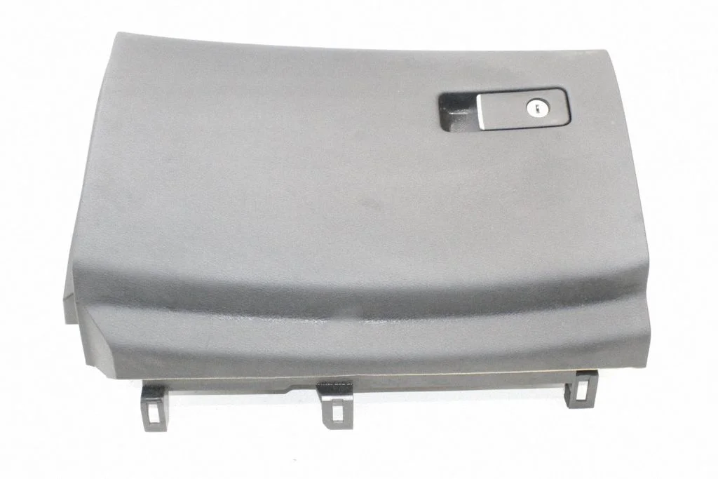 Glove box – Infiniti Q50 (2014-)