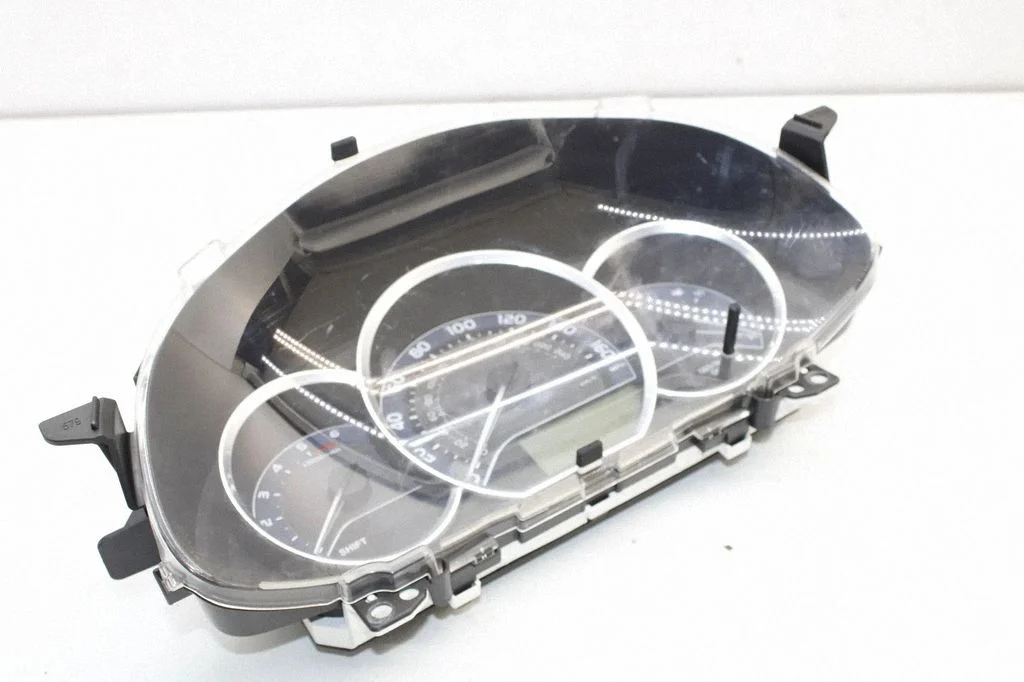 Speedometer (instrument cluster) – Toyota Auris E180 (2012-2018)