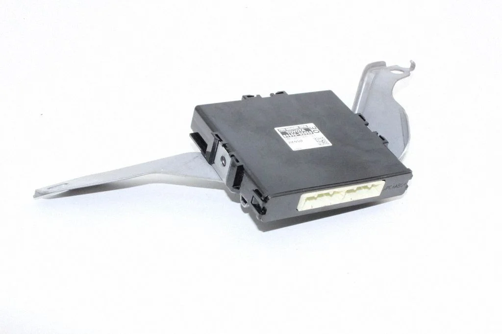 Other devices – Toyota Avensis T270 (2009-2012)