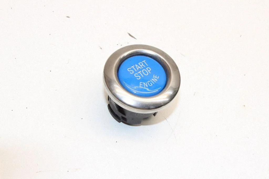 Przycisk start/stop silnika – BMW Seria 3 E92 E93 (2005-2014)