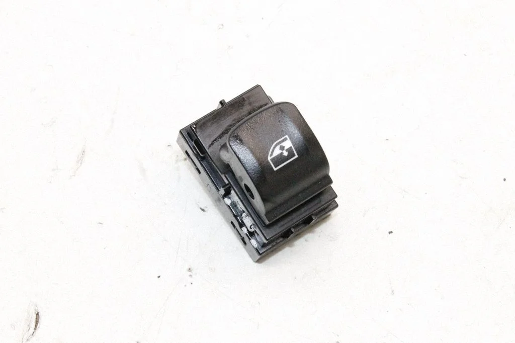 Przełącznik szyb elektrycznych – BMW Seria 5 G30 G31 G38 (2016-)