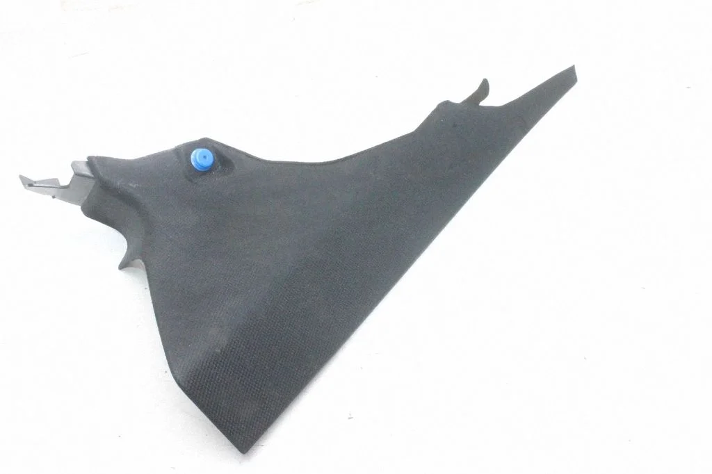 (C) piilari kate – BMW Series 4 M4 F82 F83 (2014-2020)