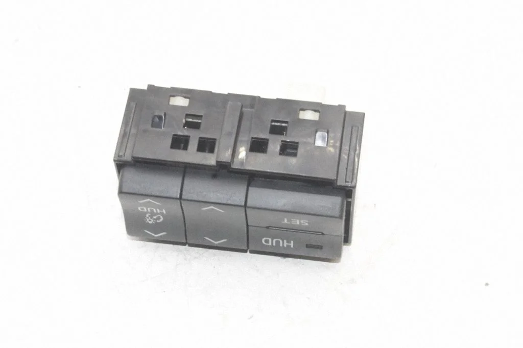 Other switches/knobs/shifts – Toyota Prius+ (ZVW40) (2011-2018)
