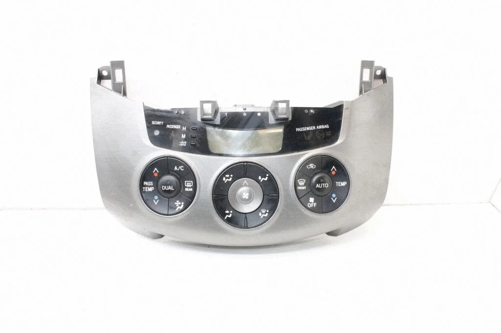Salongiventilaatori reguleerimise lüliti – Toyota RAV 4 (XA30) (2006-2016)