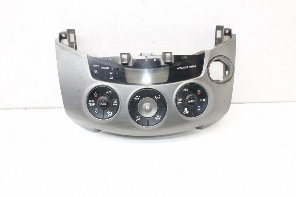 Salongiventilaatori reguleerimise lüliti – Toyota RAV 4 (XA30) (2006-2016)