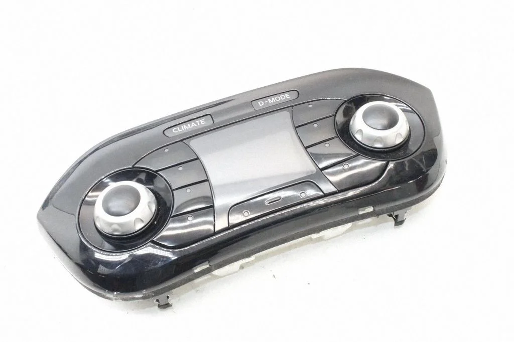 Salongiventilaatori reguleerimise lüliti – Nissan Juke I F15 (2010-2018)