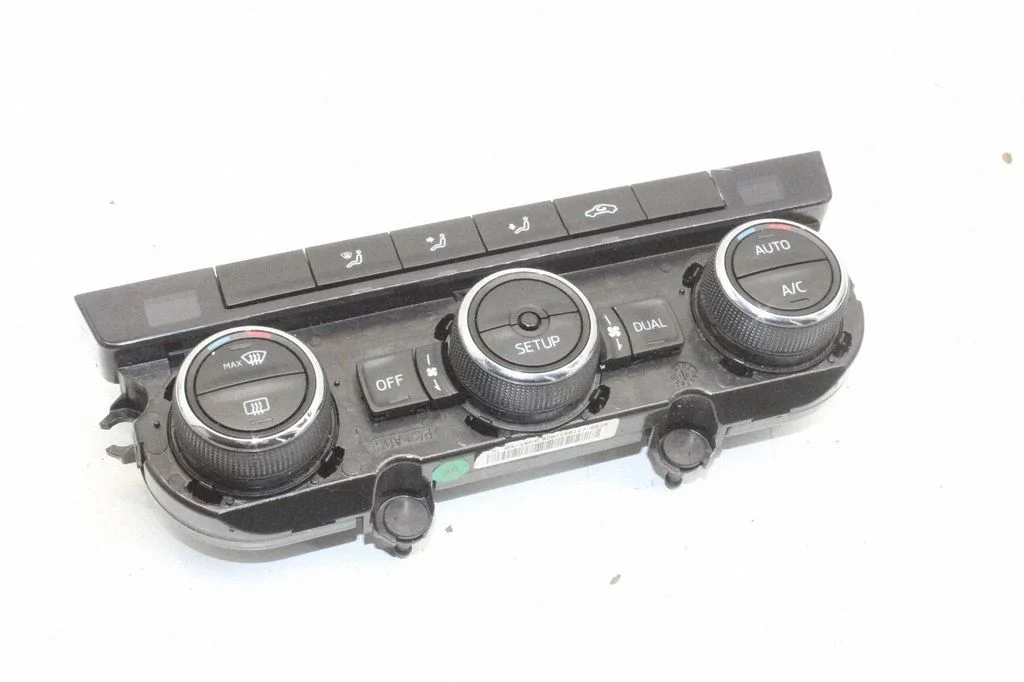 Interior fan control switch – Skoda Octavia Mk3 (5E) (2013-2019)