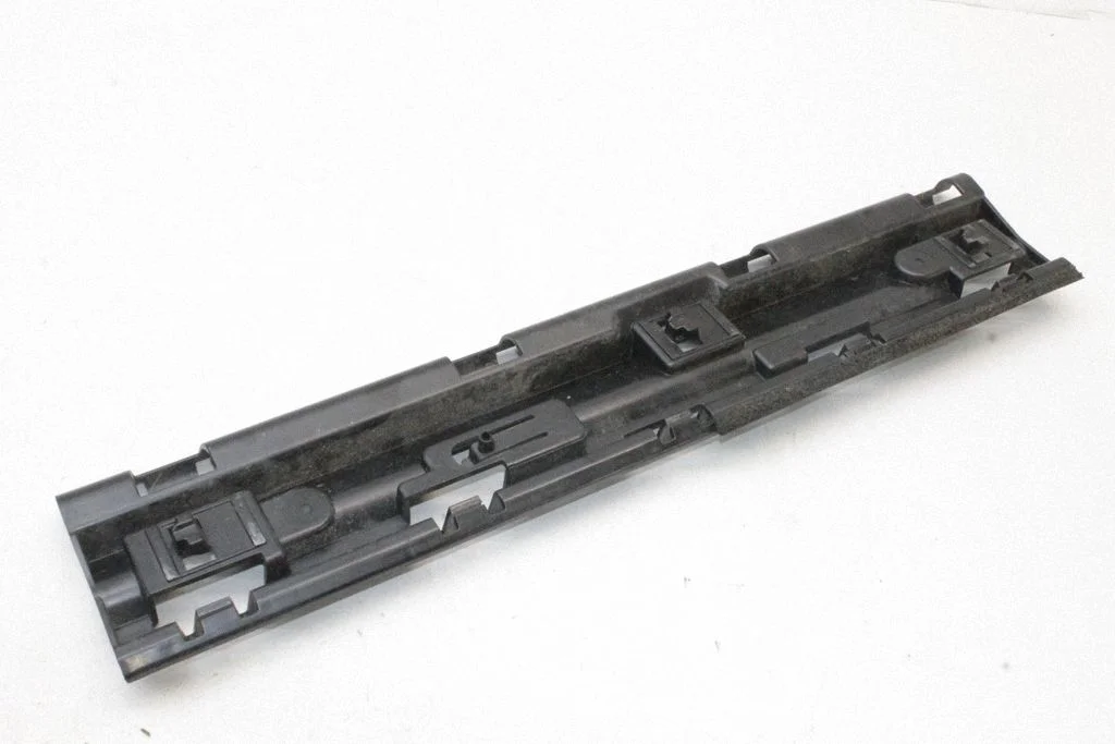 Sill supporting ledge – BMW X1 F48 F49 (2015-2022)