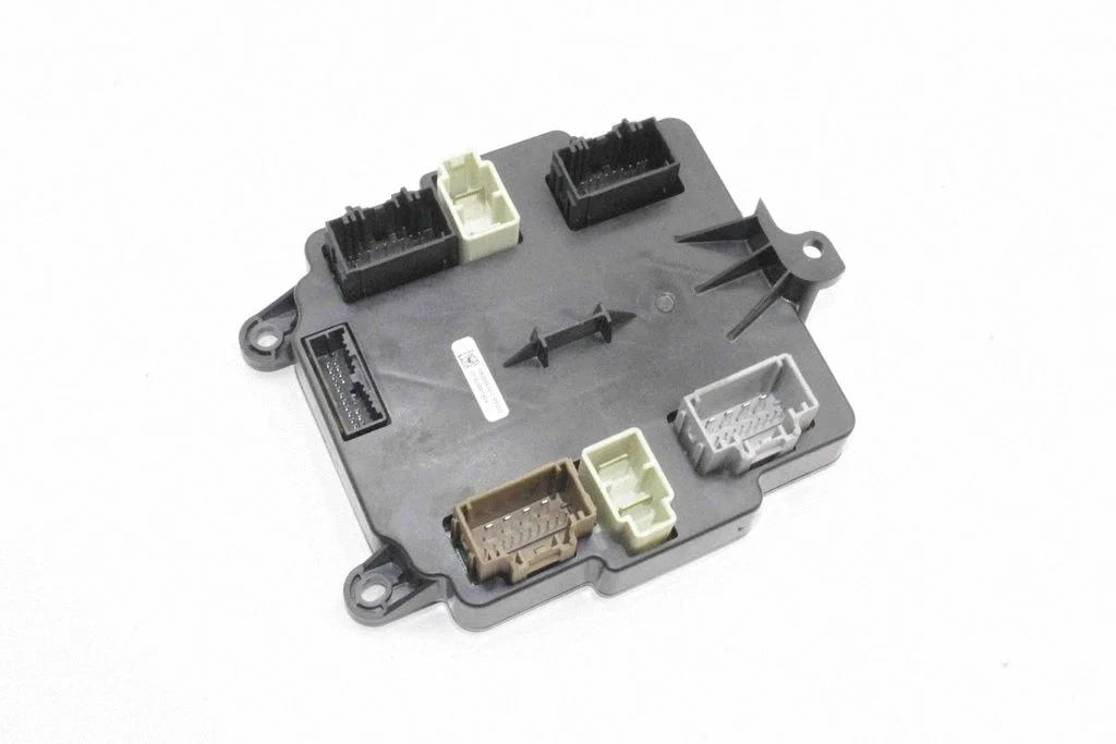 Door control unit/module – Tesla Model X (2015-)