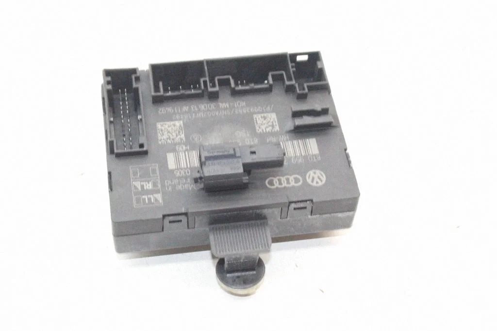 Door control unit/module – Audi A4 Allroad B8 (2008-2016)