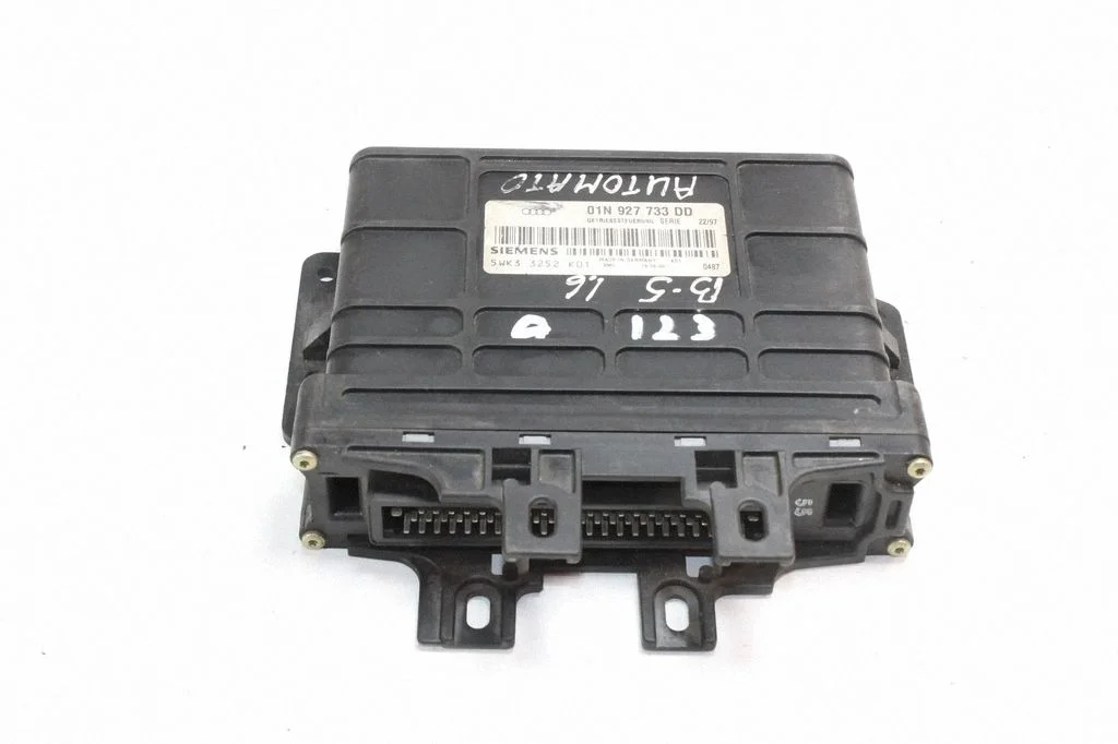 Gearbox control unit/module – Volkswagen Passat B5 (1997-2000)