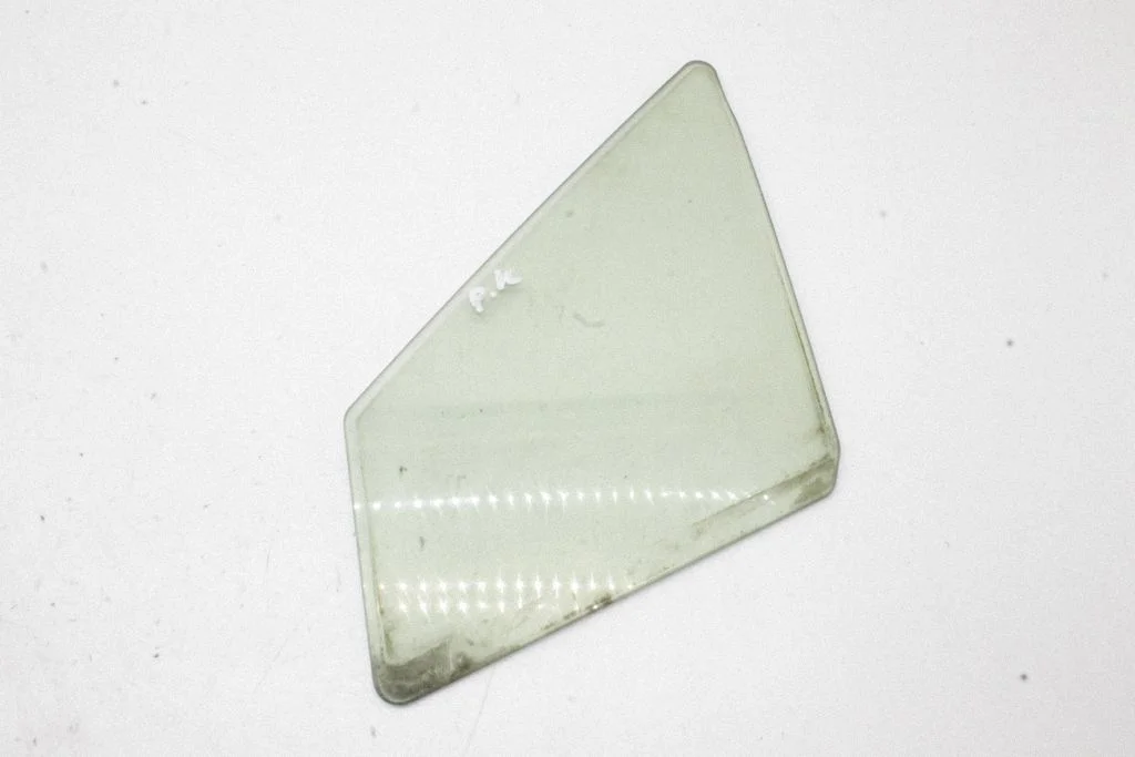 Front door vent window glass four-door – Subaru WRX STI (2007-)