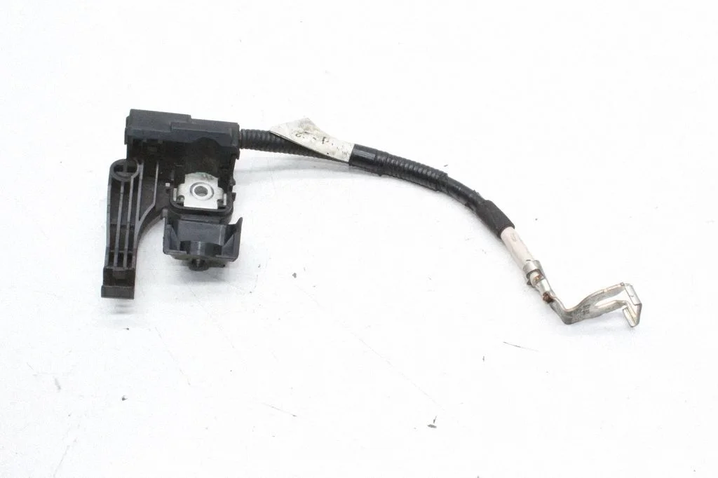 Przewód masowy (akumulatora) 8211247030