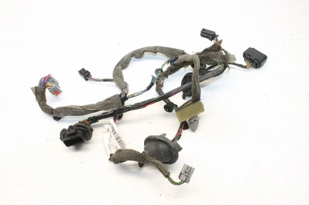 Tagaukse juhtmestik – Volvo V70 (2008-2013)