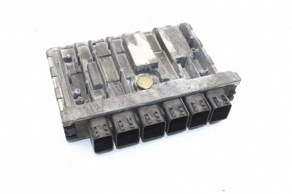 Dzinēja vadības bloks – BMW 7. sērija G70 (2022-)