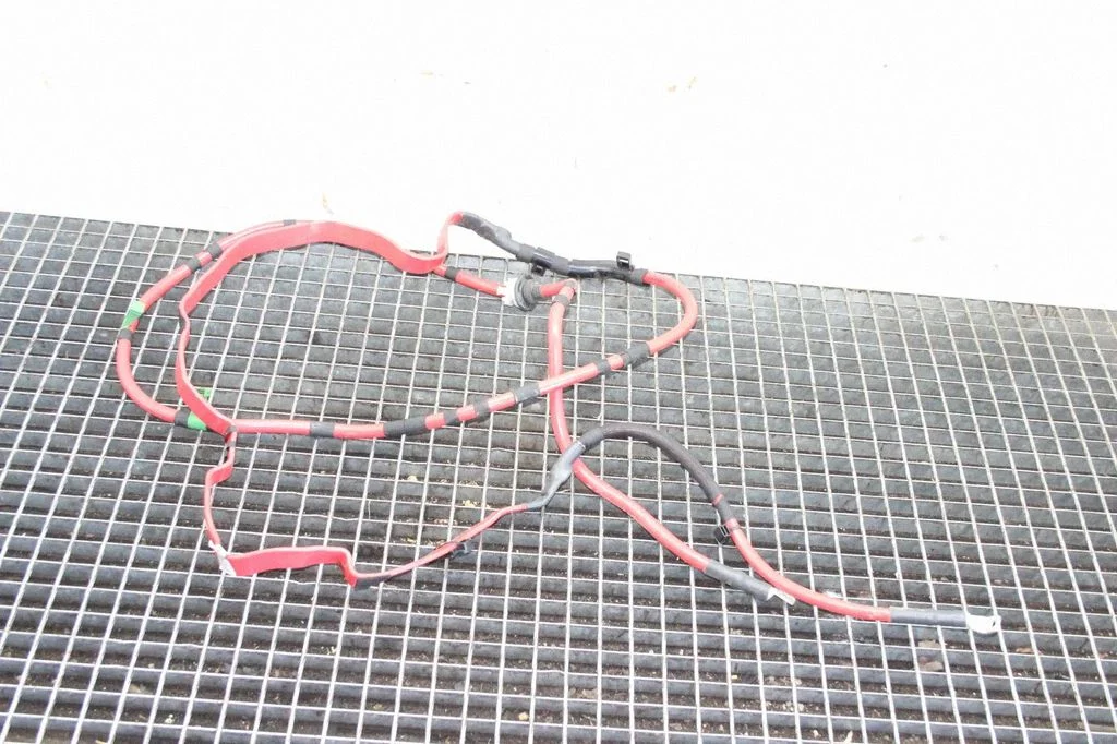 Plusa vads (akumulatora) – Audi A4 S4 B9 (2015-2019)