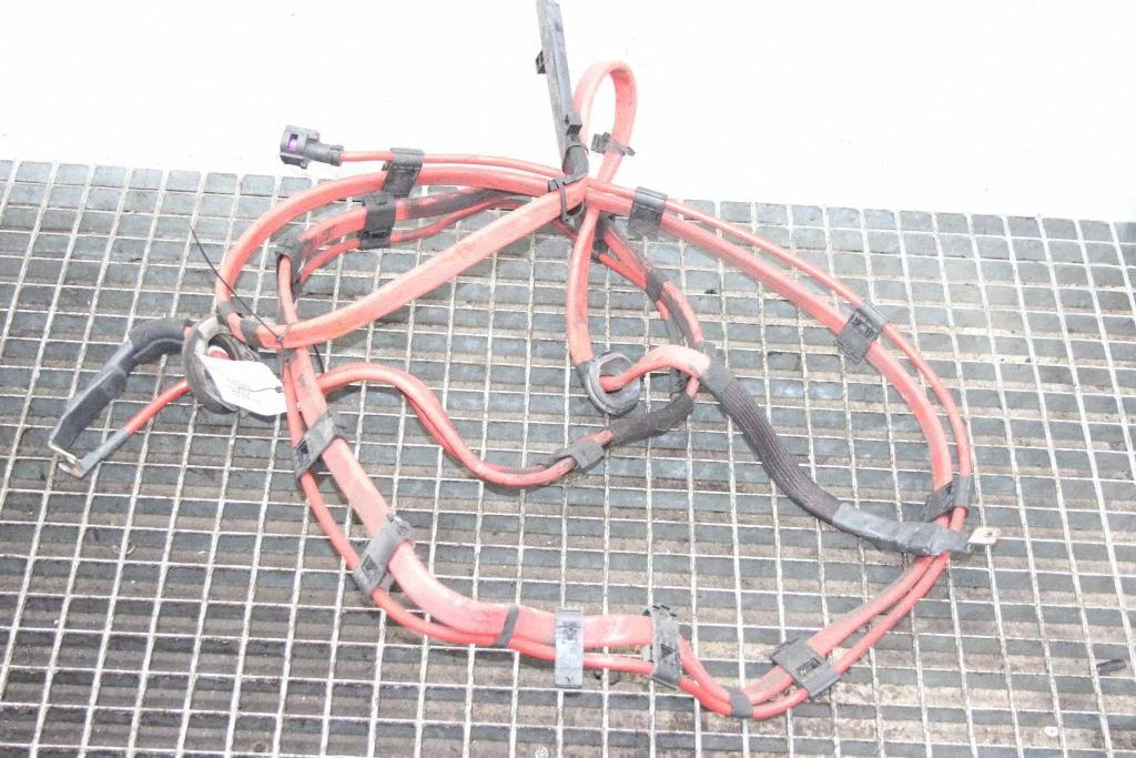 Positive cable (battery) – Audi A6 S6 C7 4G (2011-2018)