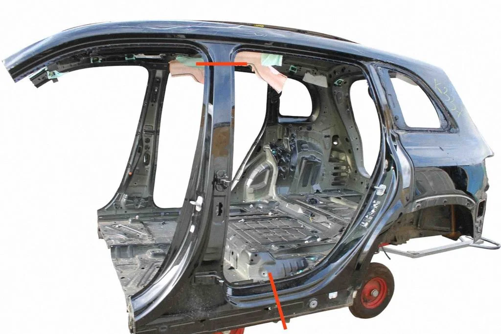 Slieksnis – Mercedes-Benz EQB (2021-)