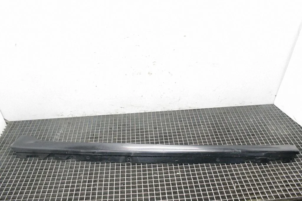 Próg – BMW Seria 5 G30 G31 G38 (2016-)