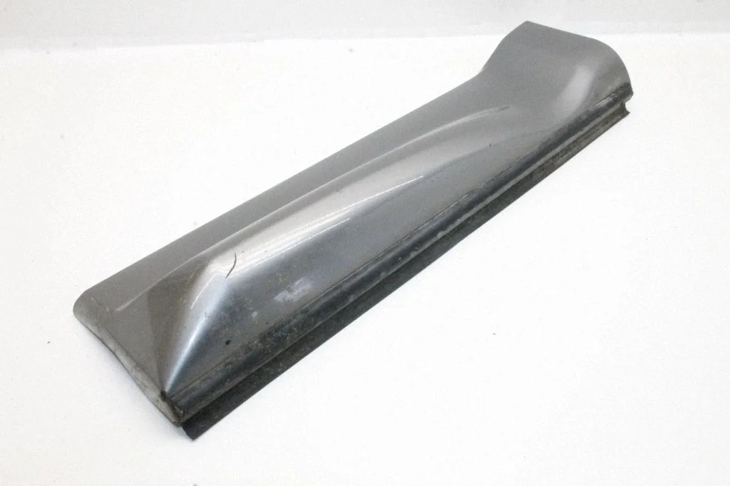 Aizmugurējo durvju apdare (molings) – Land Rover Range Rover Sport L320 (2005-2013)
