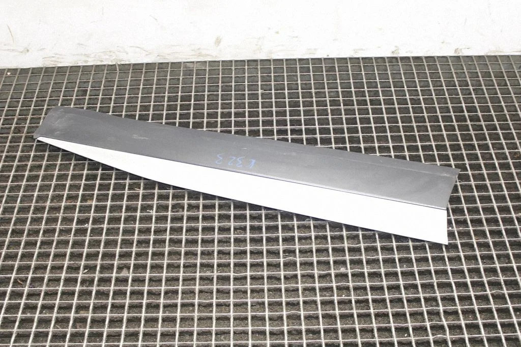 Front door trim (molding) – Audi Q4 e-tron (2021-)