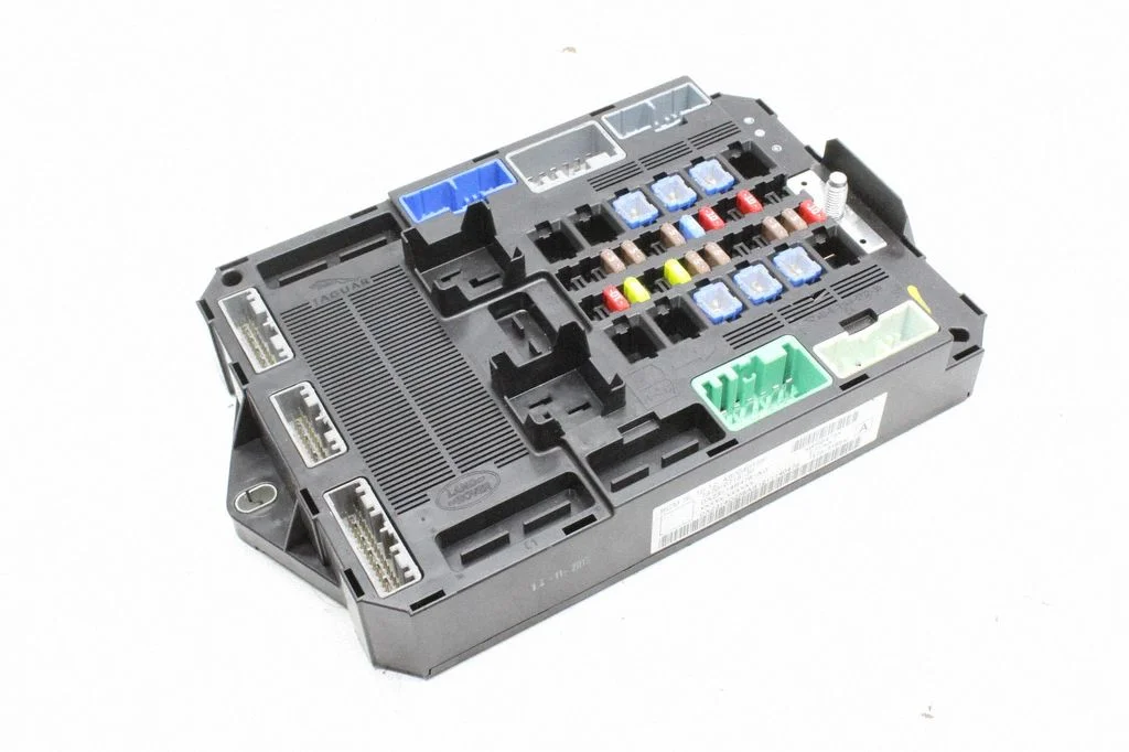 Fuse module – Jaguar XF X250 (2007-2015)