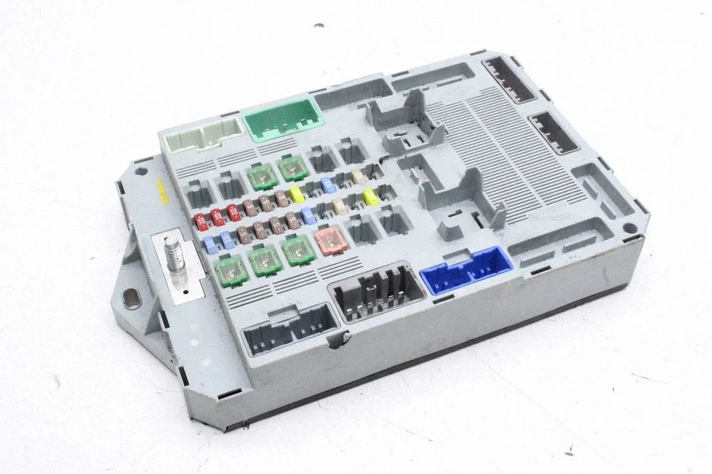 Fuse module – Jaguar XF X250 (2007-2015)