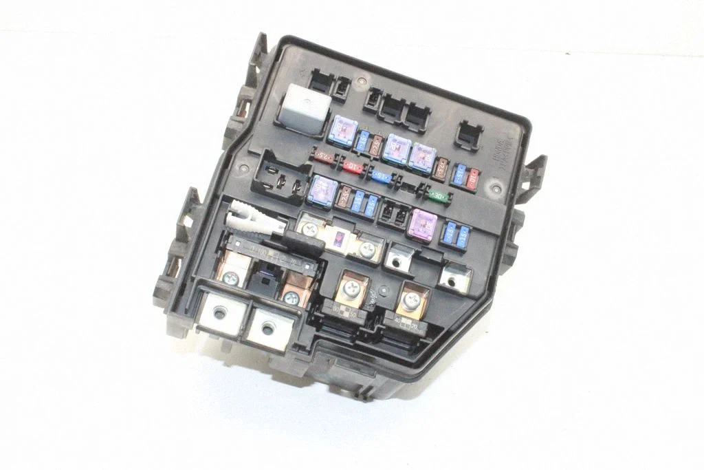 Drošinātāju bloks – Honda Civic (2006-2011)