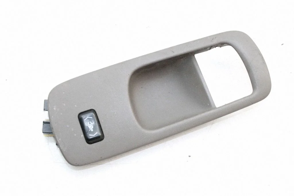 Muu salongiosa – Lexus LS UCF20 (1995-2001)