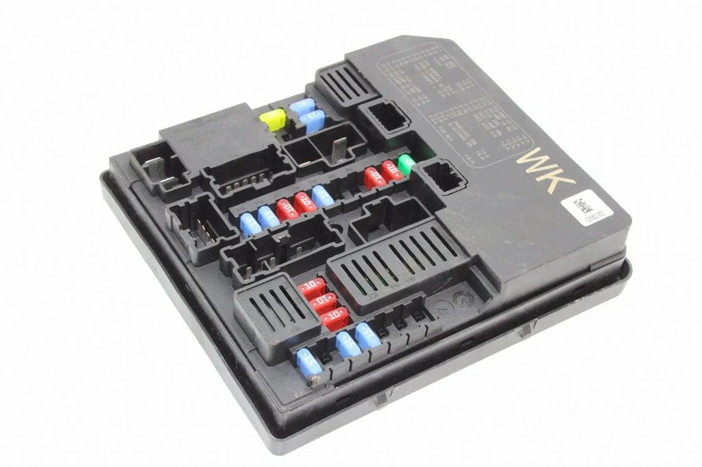 Fuse box set – Nissan Leaf II (ZE1) (2017-2025)
