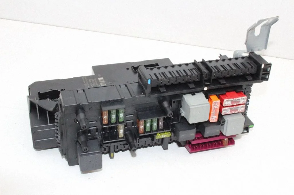 Fuse box set – Mercedes-Benz C-Class AMG W204 (2007-2014)