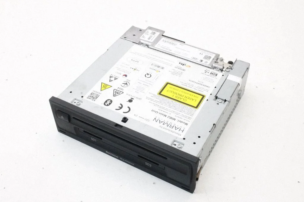 Radio, odtwarzacz CD/DVD, nawigacja – Skoda Superb B8 (3V) (2015-2024)